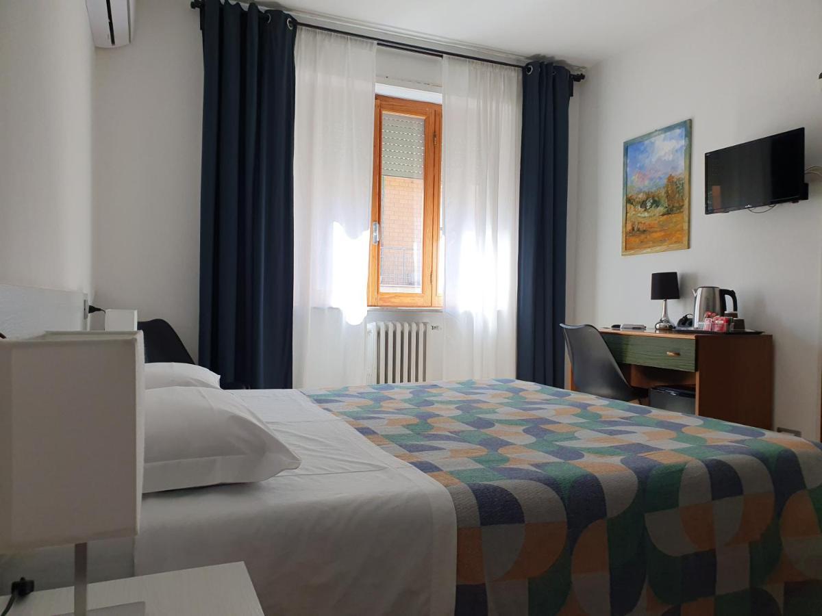 Hotel Cormorano Педазо Екстериор снимка
