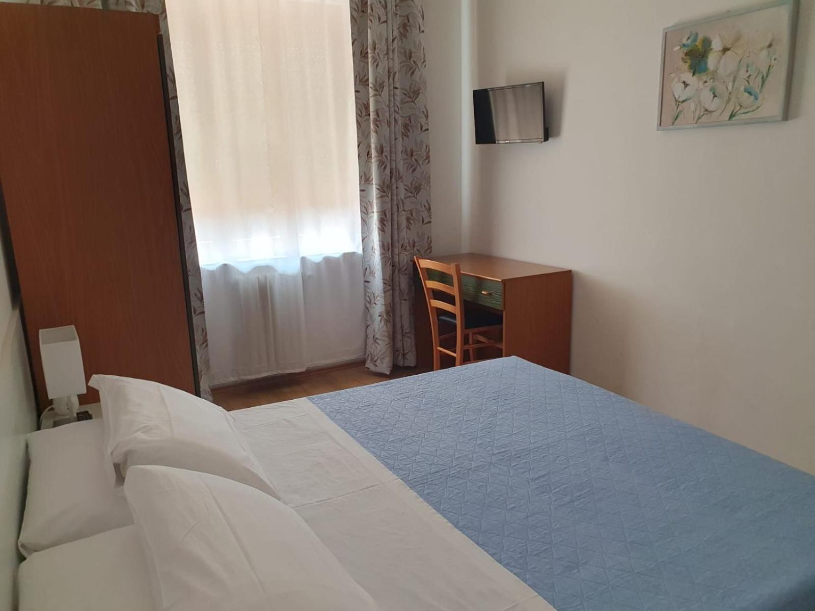 Hotel Cormorano Педазо Екстериор снимка